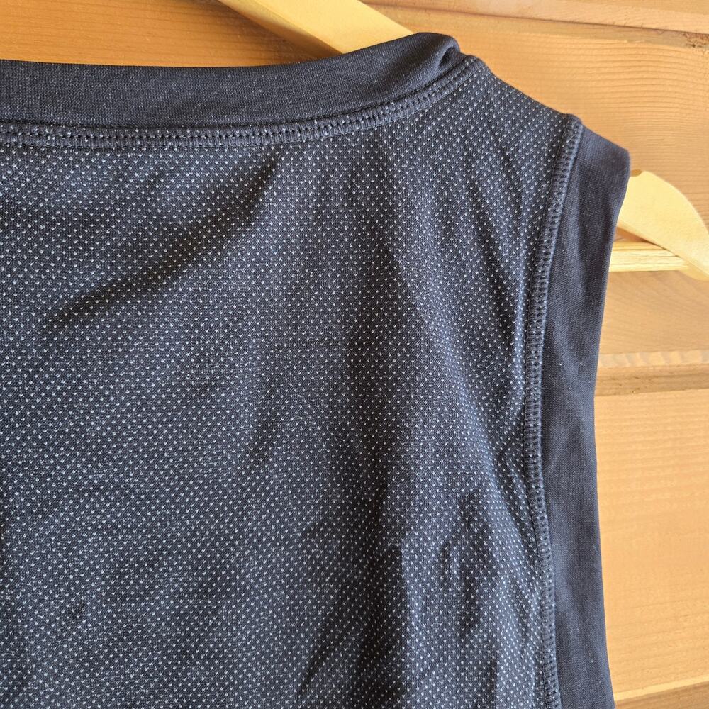 Fabletics Training Day Tank Top Muscle Shirt Black Gradient Seamless Large Gym - Picture 6 of 6